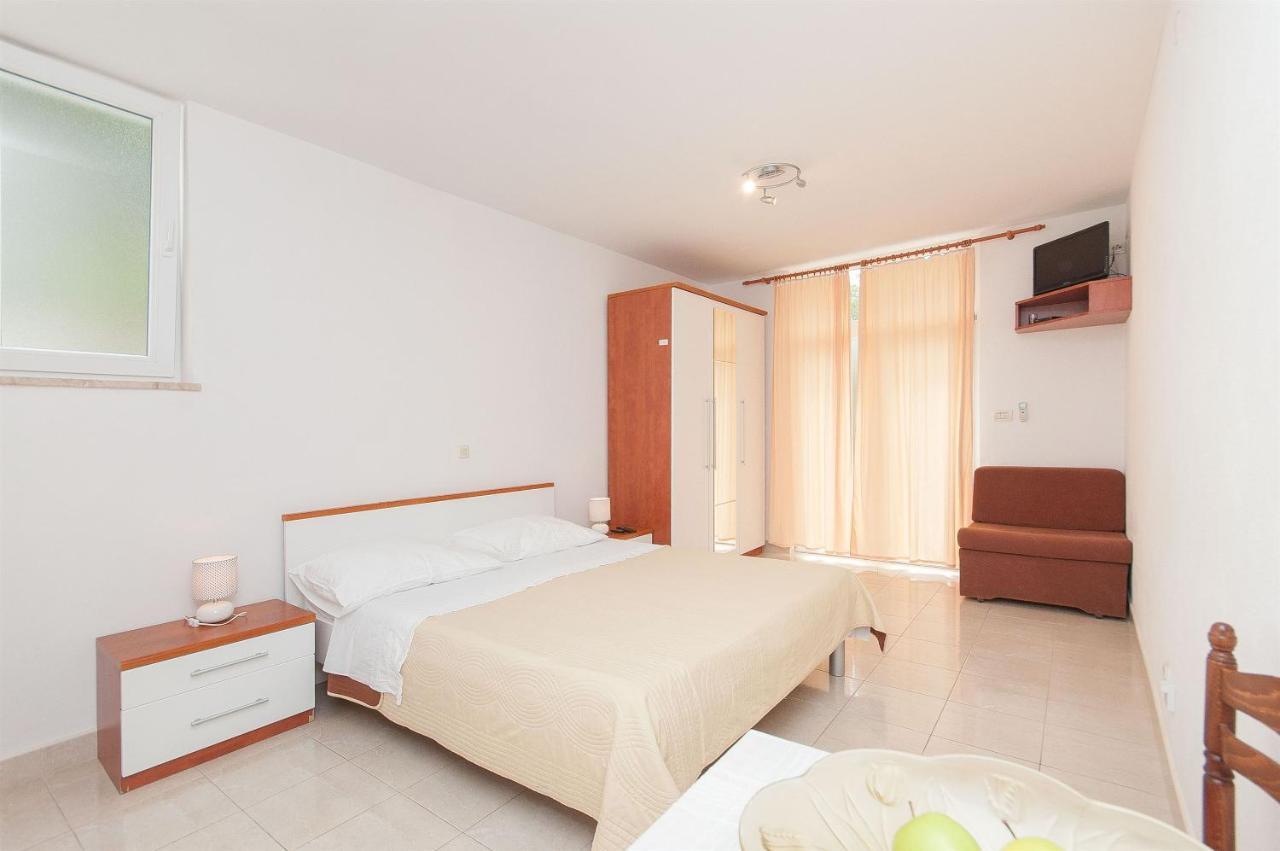 Apartments Ante Makarska Exterior photo