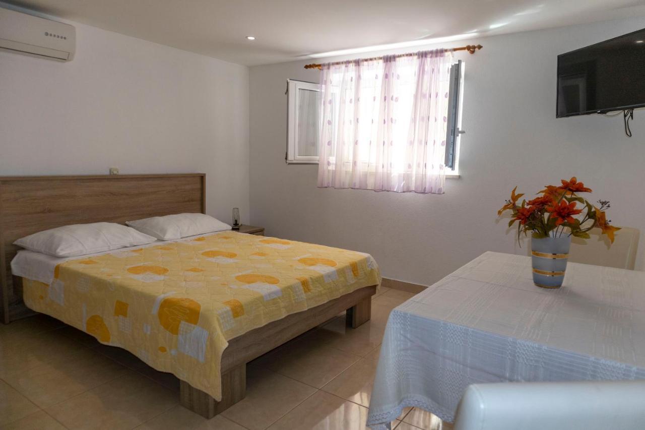 Apartments Ante Makarska Exterior photo