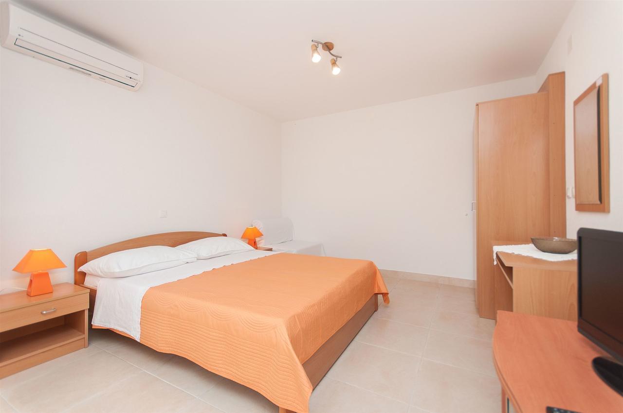 Apartments Ante Makarska Exterior photo